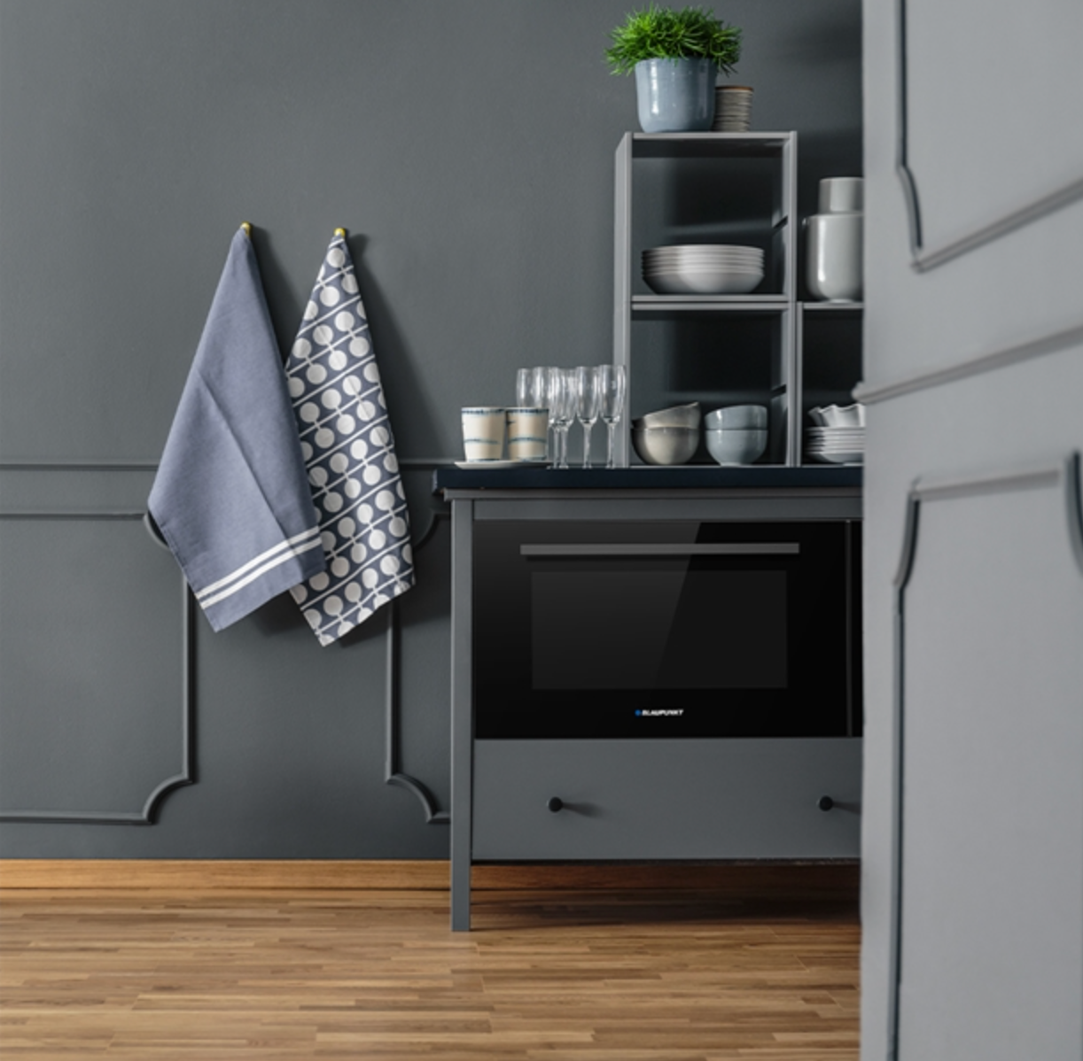 BLAUPUNKT 90CM BUILT-IN OVEN (BLACK)